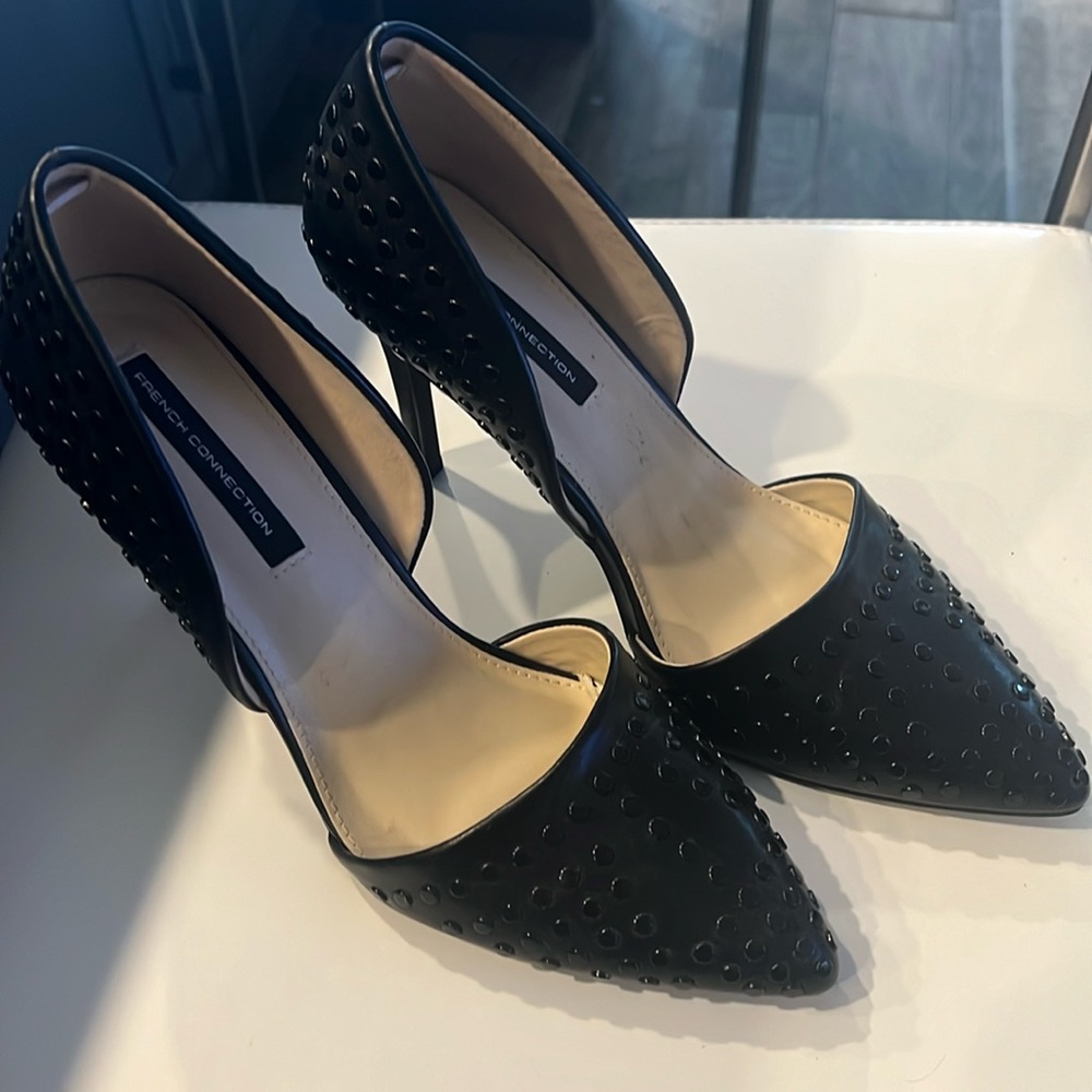 Ladies 8.5 French Connection Black Heels
